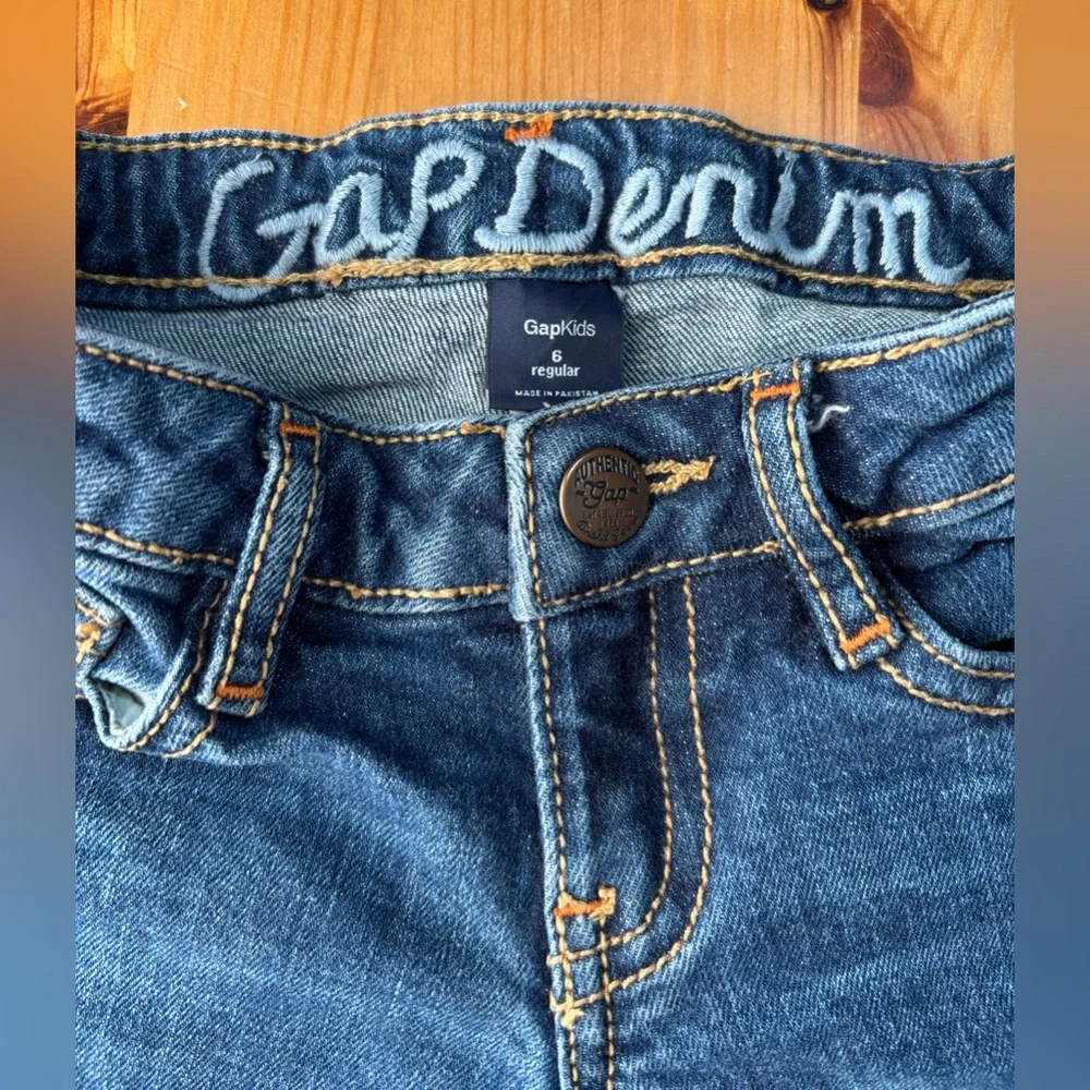 Gap Kids Unisex Bermuda Denim Shorts‎ Size 6
